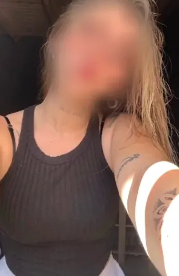 Amanda, 32