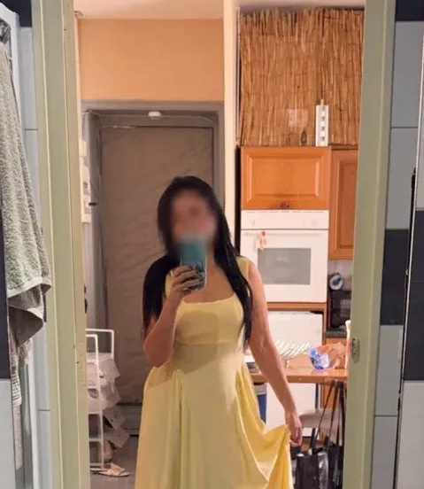 Christina, 32