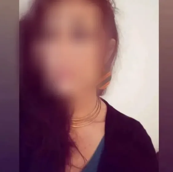 Emilia, 37