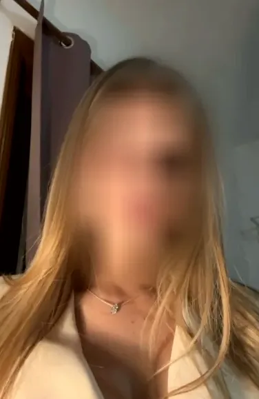 Fatima, 22