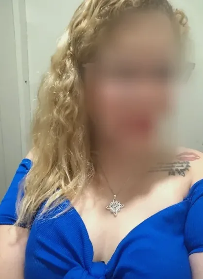 Ivana, 37