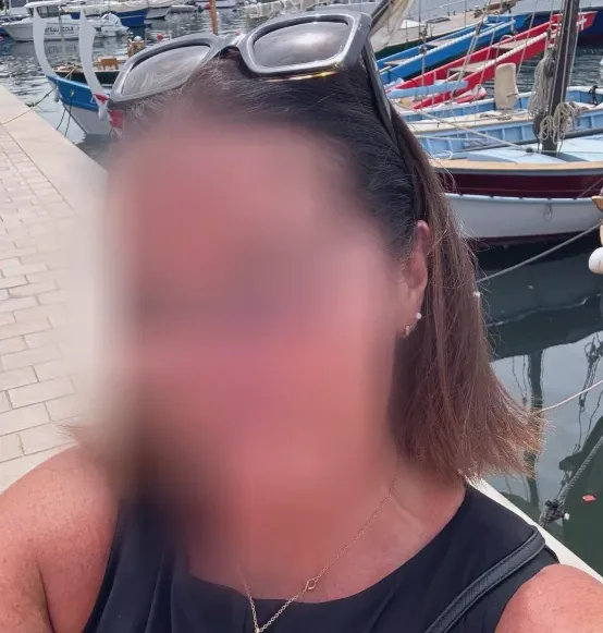 Laura, 32