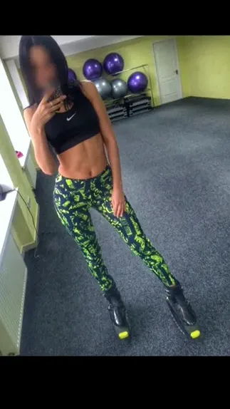 Lea, 32