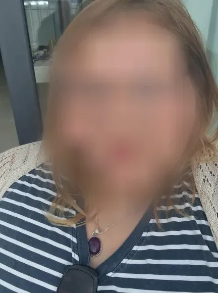 Michelle, 23