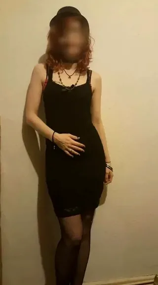 Nicoline, 35